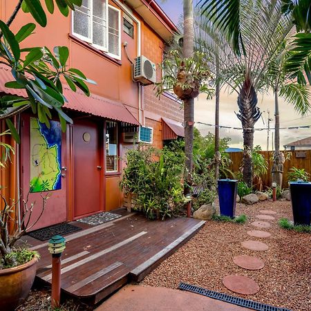 Travellers Oasis Hostel Cairns Exterior photo