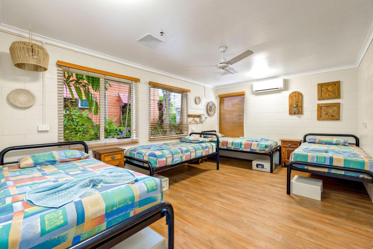 Travellers Oasis Hostel Cairns Exterior photo